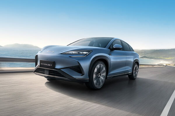 BYD SEALION 7