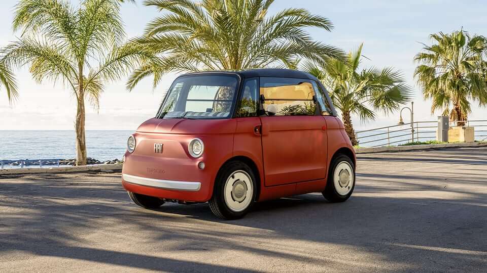 Front angled view of Fiat Topolino