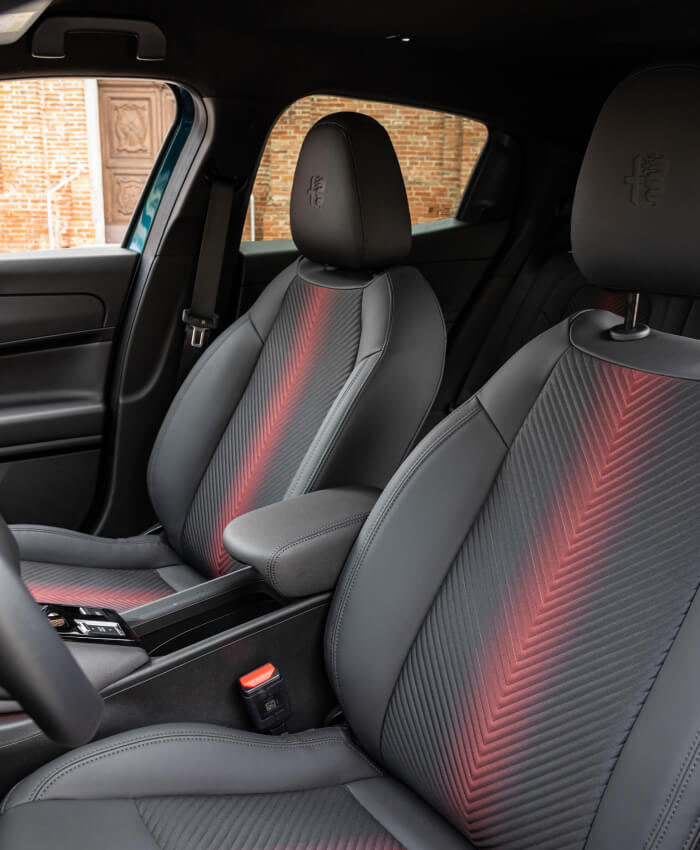 2025 Alfa Romeo Junior