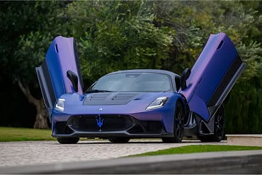 Maserati GT2 Stradale with open doors