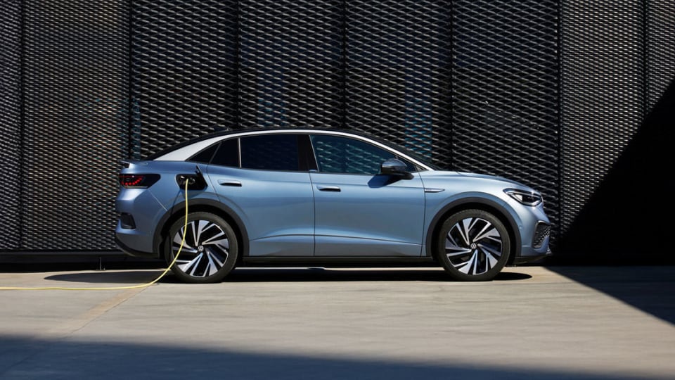 Side view of Volkswagen ID 5 charging